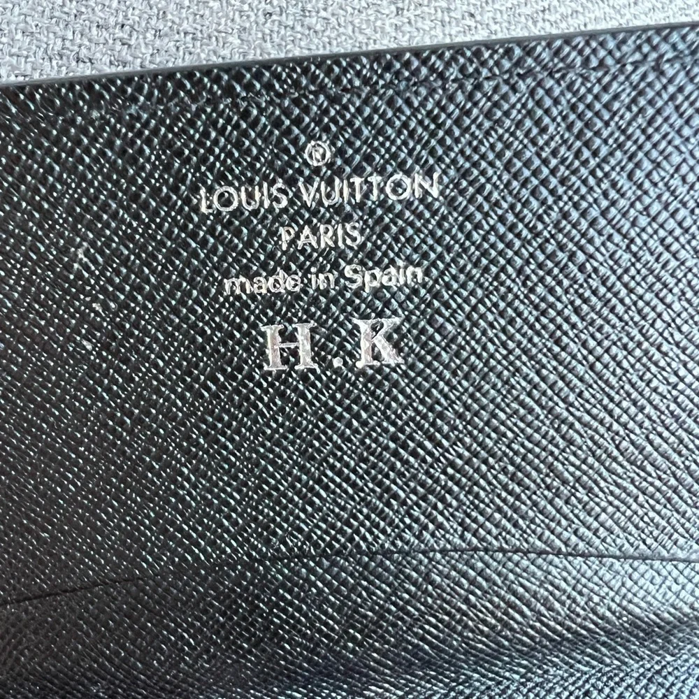 Louis Vuitton Epi Black cardholder